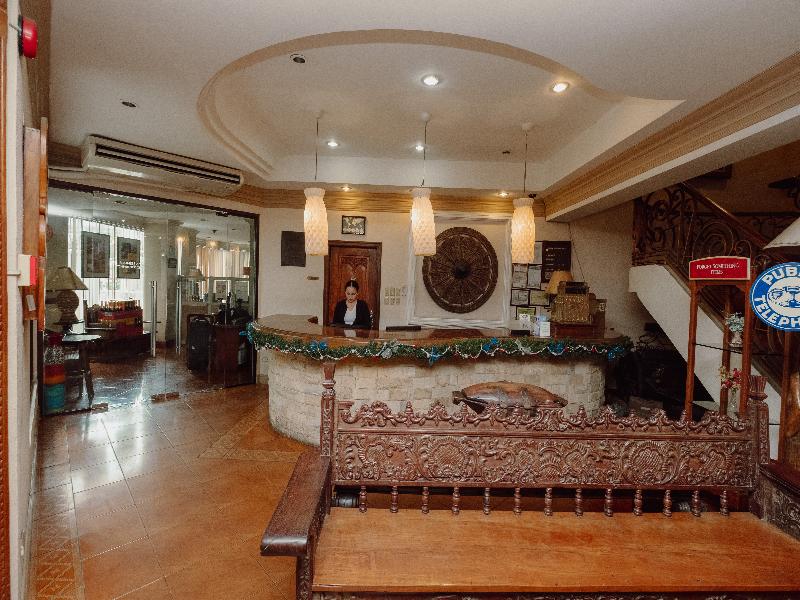 Crown Regency Residences Cebu image