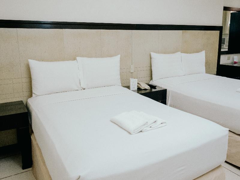 Crown Regency Residences Cebu image