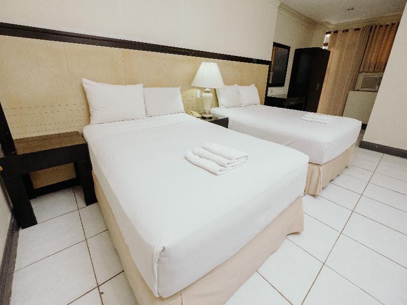 Crown Regency Residences Cebu image