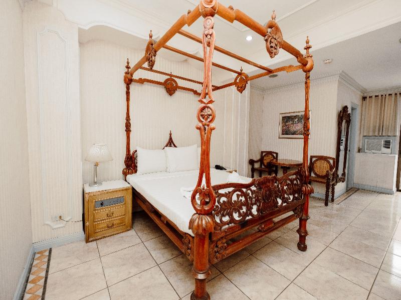 Crown Regency Residences Cebu image