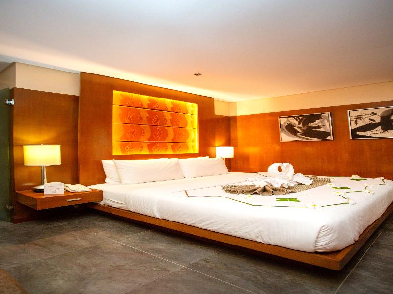 Crown Regency Beach Resort image
