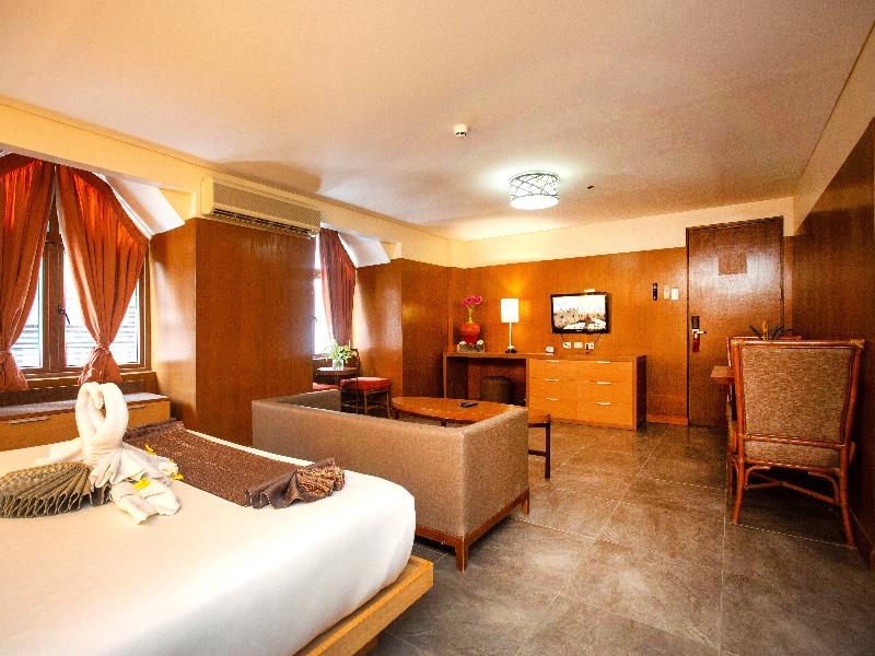 Crown Regency Beach Resort image