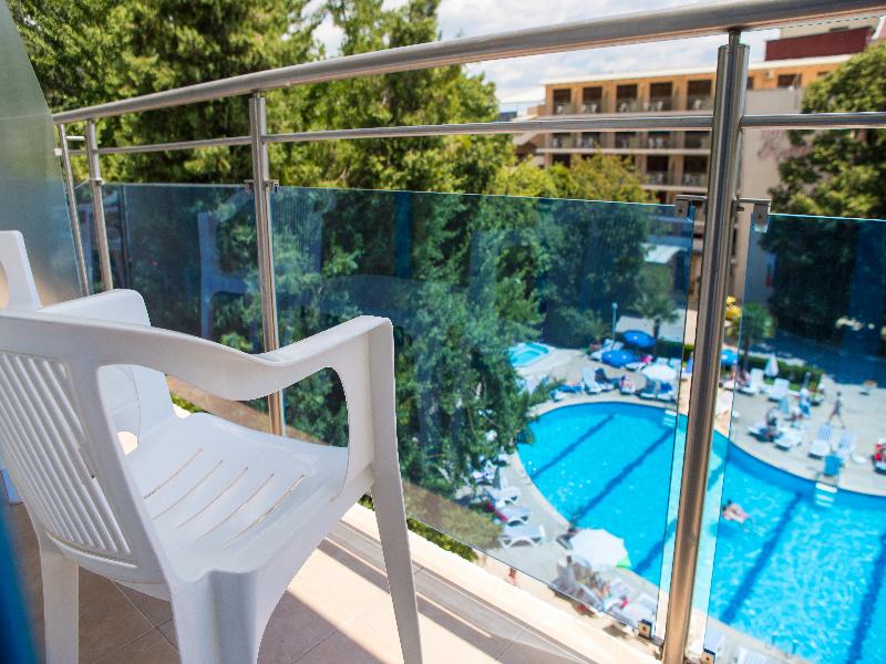 Hotel Perla image