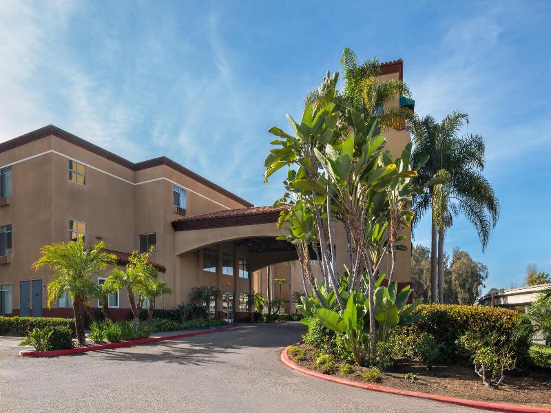 Ramada Suites by Wyndham San Diego — general view
