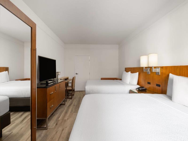 Ramada Suites by Wyndham San Diego image