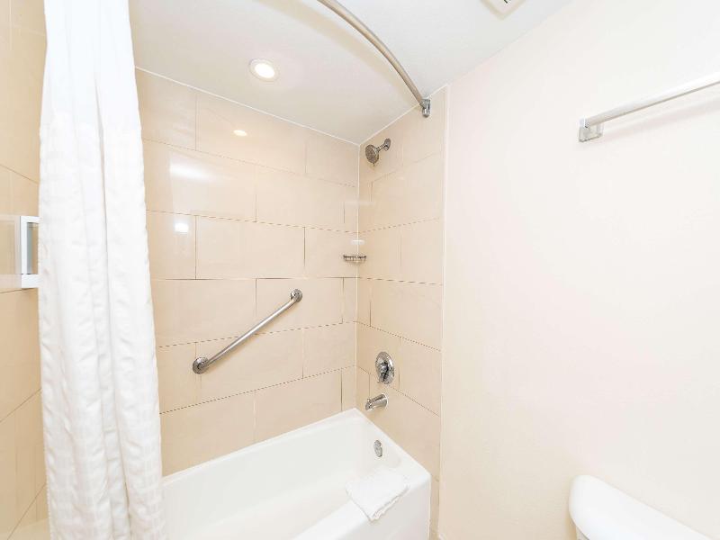 Best Western Inn & Suites San Diego-Zoo/SeaWorld image