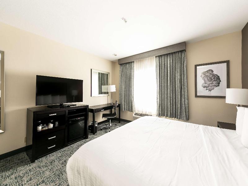 Best Western Inn & Suites San Diego-Zoo/SeaWorld image