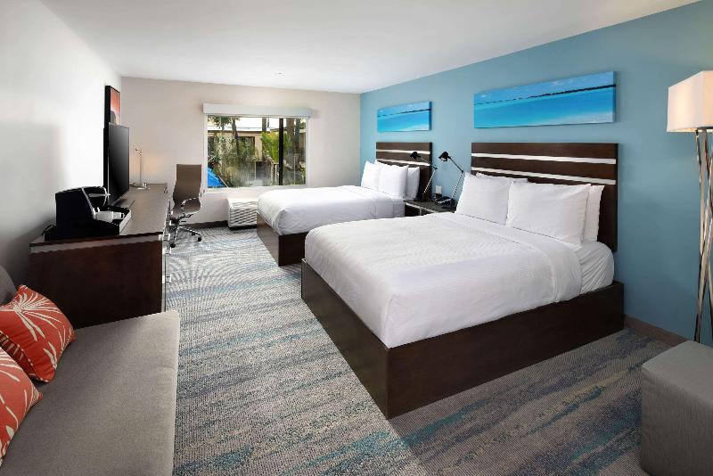The Cove Hotel image