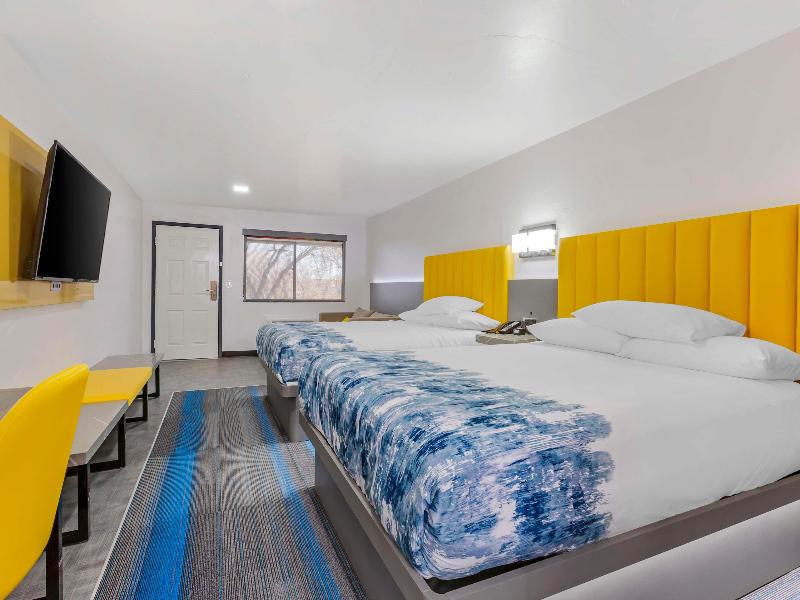 Hotel Blue 66, Bw Signature Collection image
