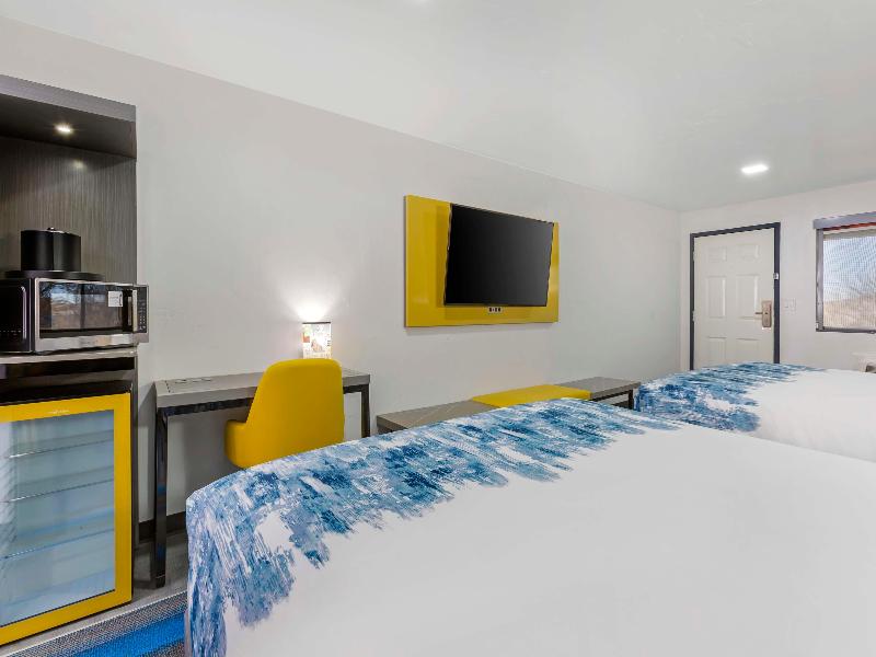 Hotel Blue 66, Bw Signature Collection image