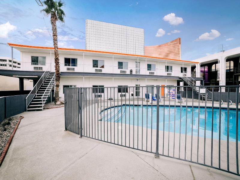 Siegel Suites Select - Convention Center image