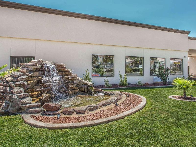 Econo Lodge St George image