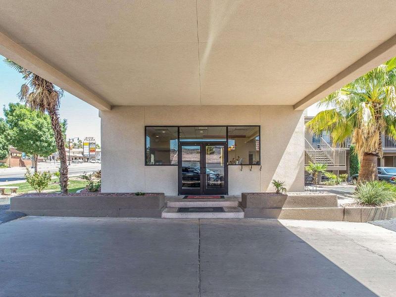Econo Lodge St George image