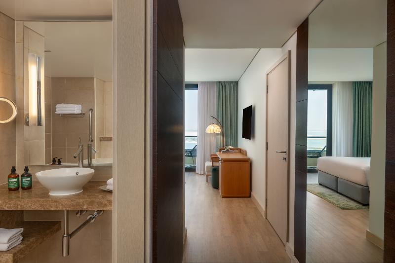 Yas Plaza Mangroves by IHG image