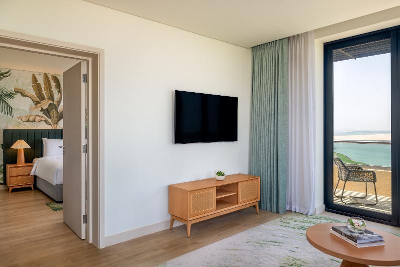 Yas Plaza Mangroves by IHG image