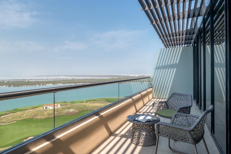 Yas Plaza Mangroves by IHG image