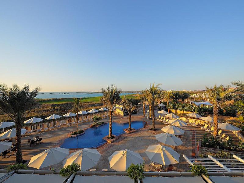 Yas Plaza Bay by IHG image