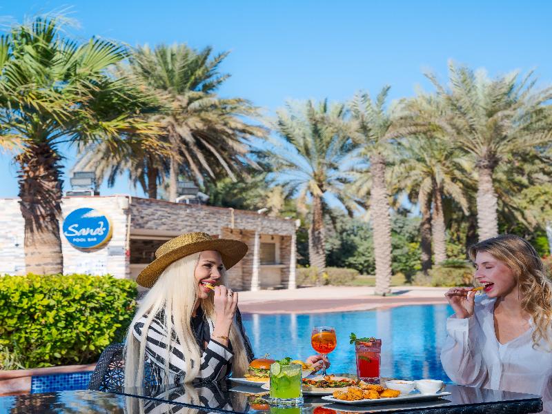 Yas Plaza Bay by IHG image