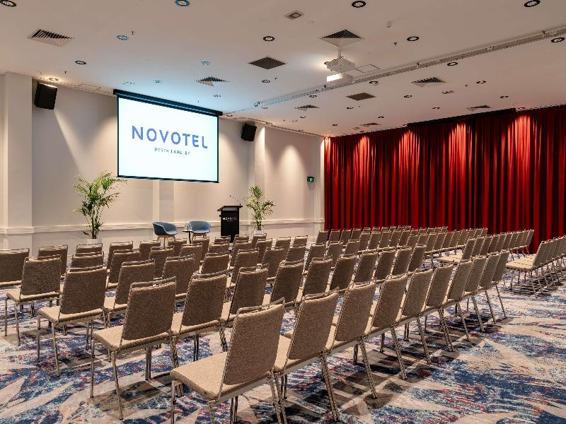 Novotel Perth Langley image