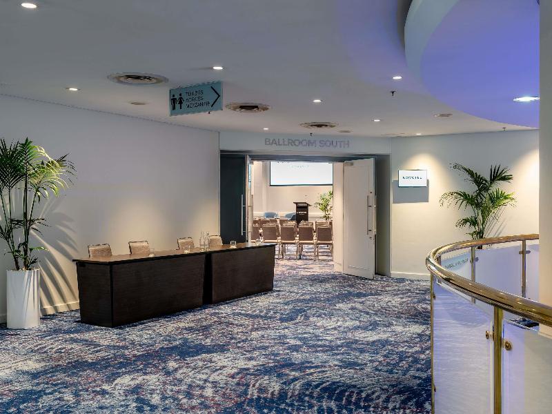 Novotel Perth Langley image