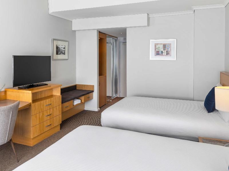 Novotel Perth Langley image