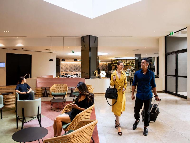 Novotel Sydney International Airport image