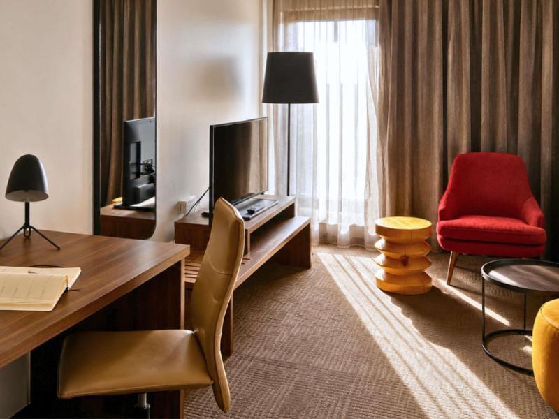 Novotel Sydney International Airport image