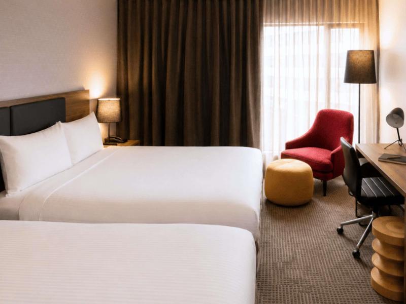 Novotel Sydney International Airport image