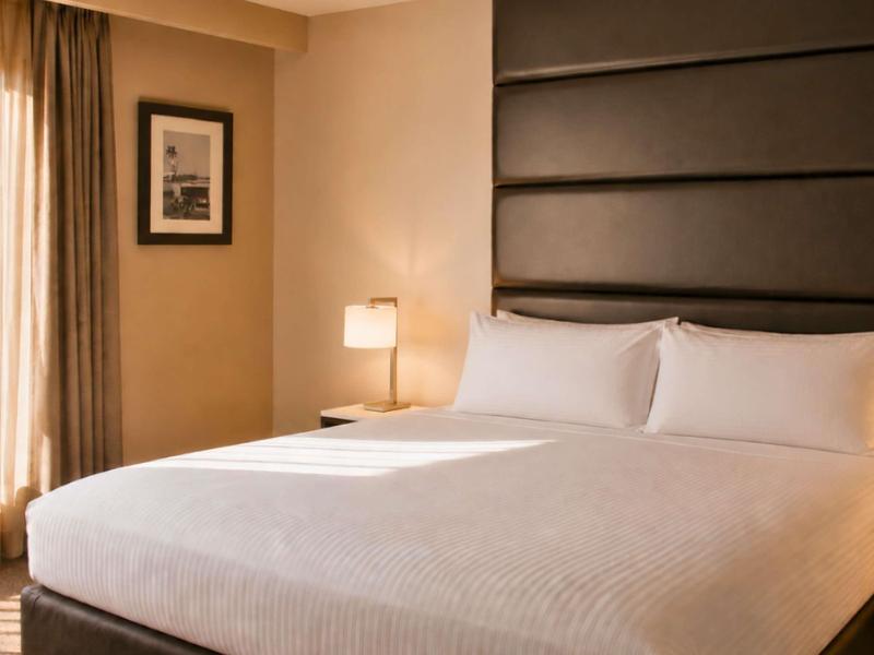Novotel Sydney International Airport image