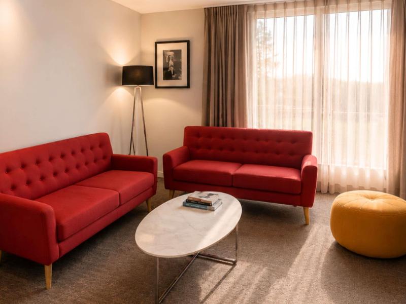Novotel Sydney International Airport image
