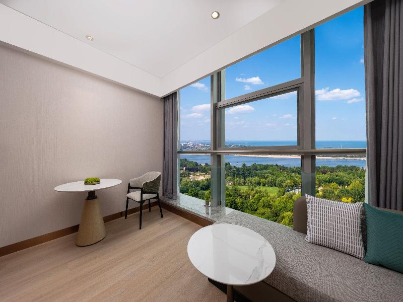 Holiday Inn Rizhao Seaview by IHG image