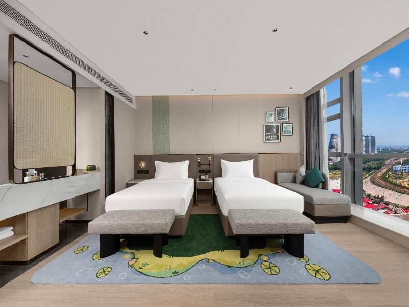 Holiday Inn Rizhao Seaview by IHG image