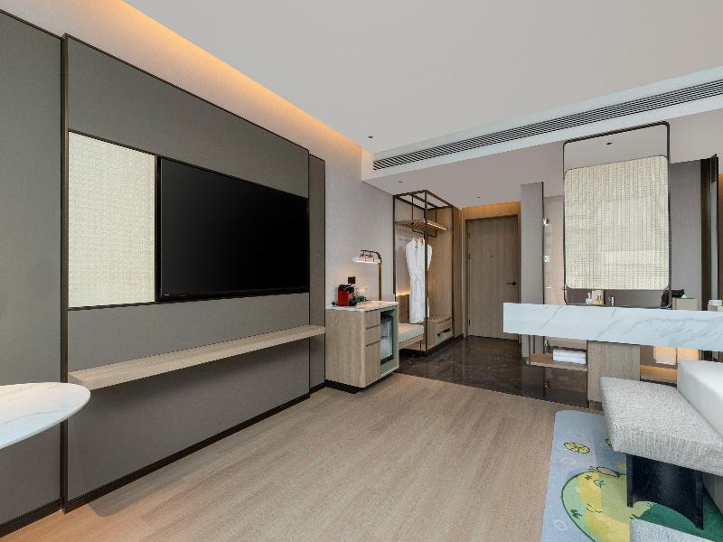 Holiday Inn Rizhao Seaview by IHG image