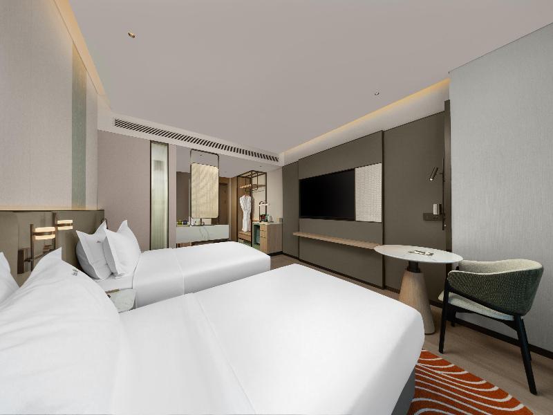 Holiday Inn Rizhao Seaview by IHG image