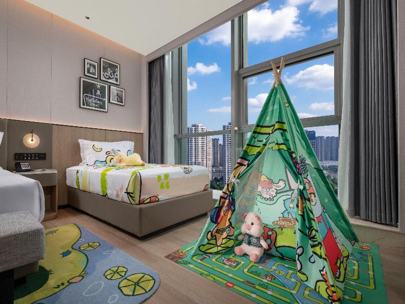 Holiday Inn Rizhao Seaview by IHG image