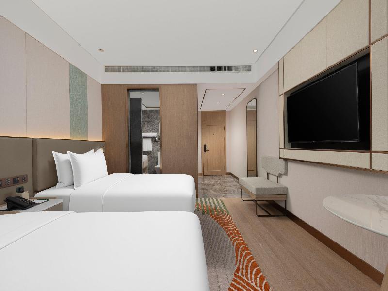 Holiday Inn Rizhao Seaview by IHG image