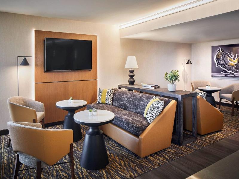 San Antonio Marriott Rivercenter image