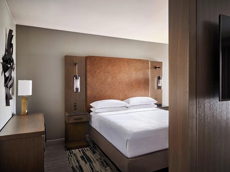 San Antonio Marriott Rivercenter image