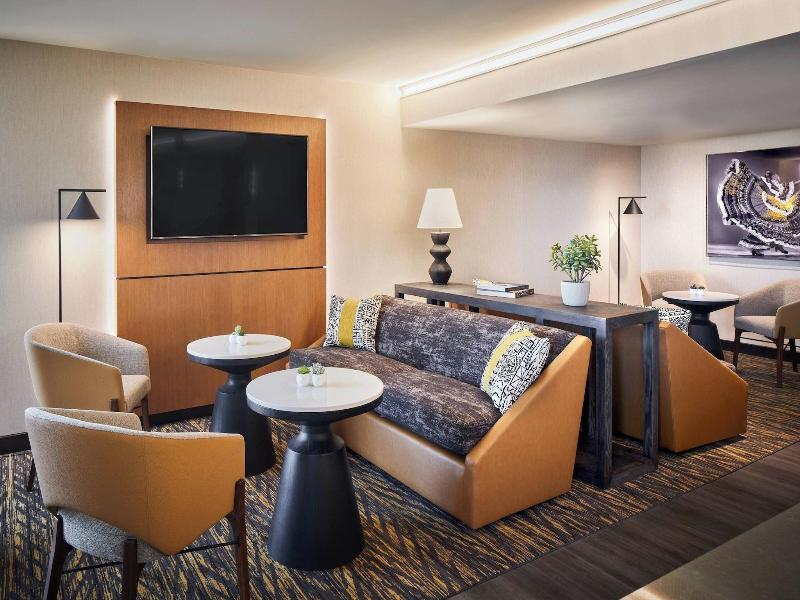 San Antonio Marriott Rivercenter image