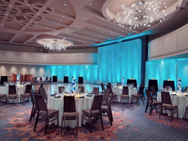 The Westin Peachtree Plaza image
