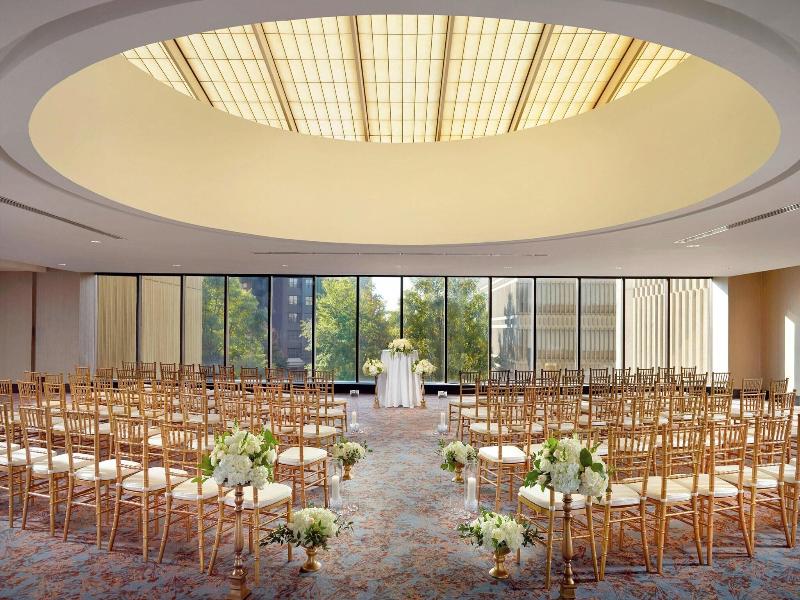 The Westin Peachtree Plaza image