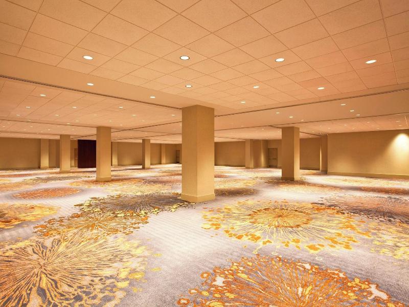 The Westin Peachtree Plaza image