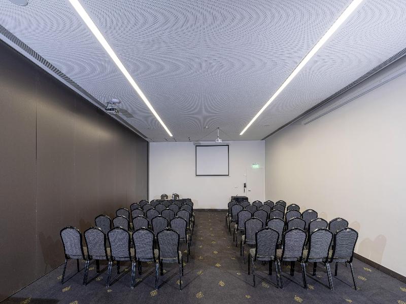 Melia Braga image