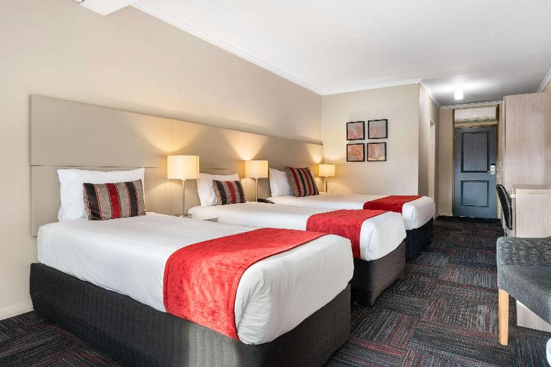 Quality Hotel Parklake Shepparton image