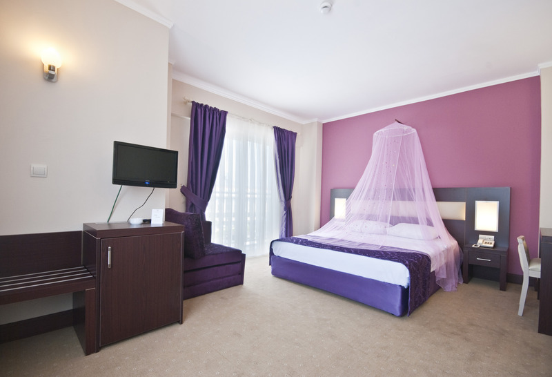 MG White Lilyum Hotel image