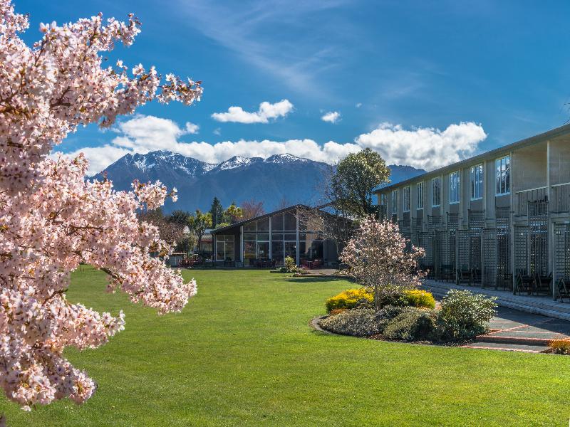 Distinction Te Anau Hotel & Villas image