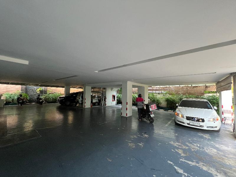 P Residence Thonglor image