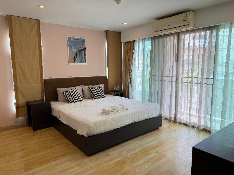 P Residence Thonglor image