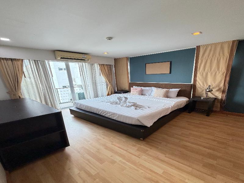 P Residence Thonglor image