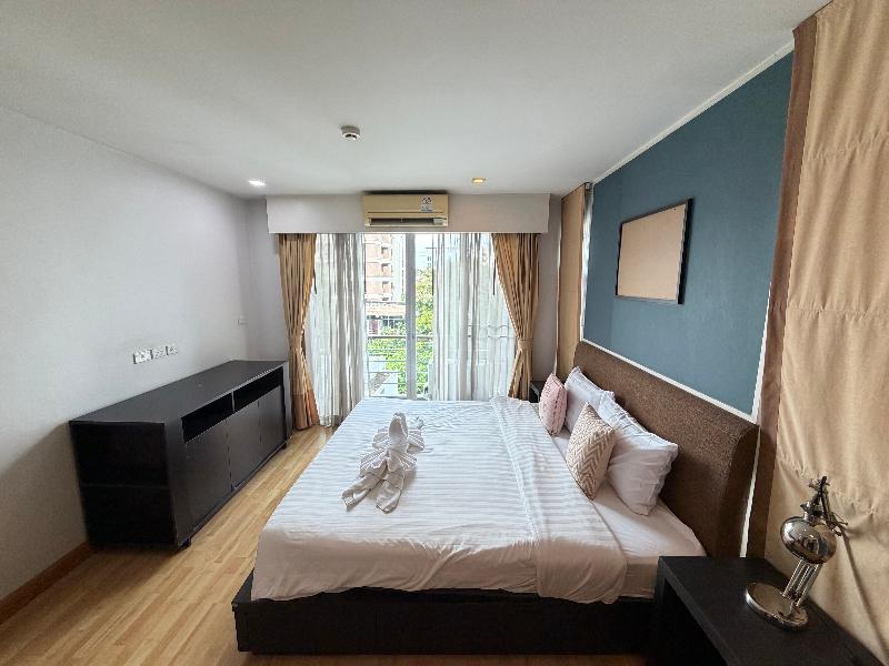P Residence Thonglor image